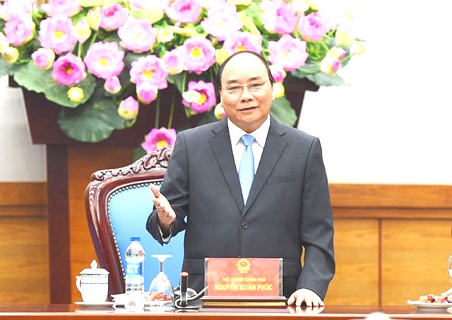 Thủ tướng Nguyễn Xuân Phúc gặp đoàn nhà báo tham dự Chương trình Nhà báo đồng hành cùng doanh nghiệp