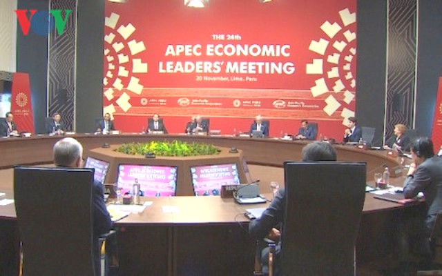 Lãnh đạo APEC thúc đẩy tăng trưởng chất lượng và phát triển bền vững