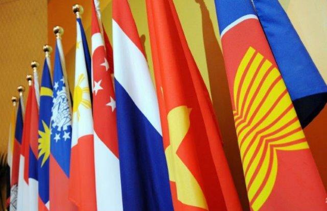 Bộ trưởng Trần Tuấn Anh tháp tùng Thủ tướng tham dự Hội nghị Cấp cao ASEAN lần thứ 30