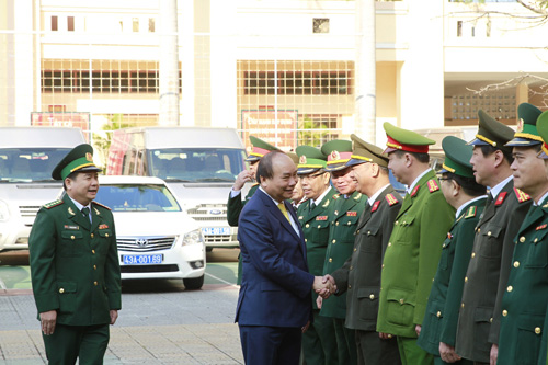 Thủ tướng chúc Tết lực lượng vũ trang TP. Đà Nẵng