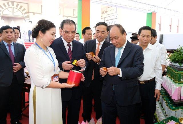 Thủ tướng Chính phủ Nguyễn Xuân Phúc dự Hội nghị Xúc tiến đầu tư tỉnh Thái Nguyên năm 2018