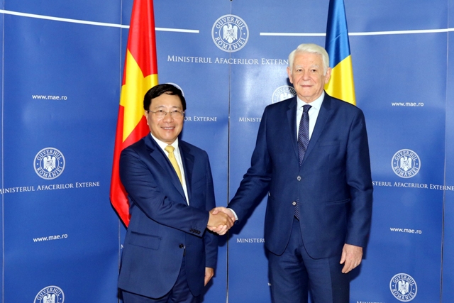 Phó Thủ tướng Phạm Bình Minh lần đầu tiên thăm Romania