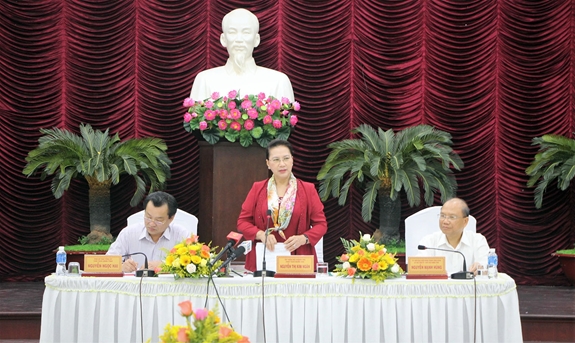 Chủ tịch Quốc hội thăm, làm việc tại Bình Thuận