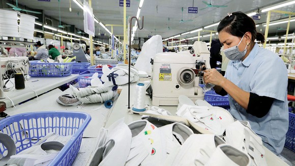 4 tháng đầu năm, ngành Dệt may và Da giày nhập khẩu gần 10 tỷ USD nguyên phụ liệu 