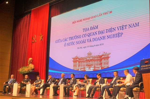 Tọa đàm giữa các Trưởng Cơ quan đại diện Việt Nam ở nước ngoài với doanh nghiệp