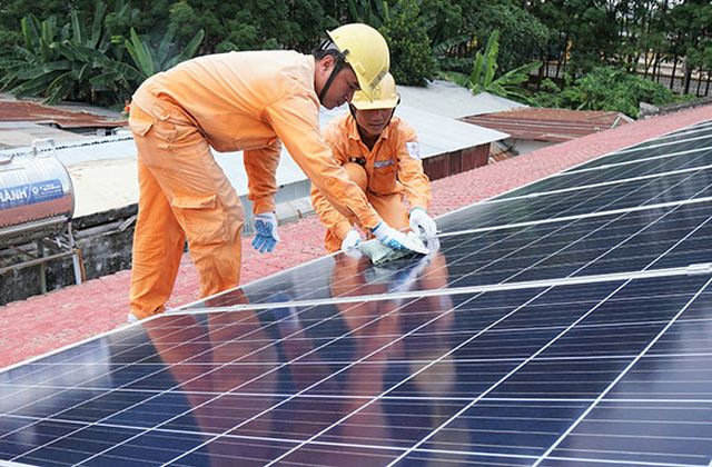 EVNSPC đẩy mạnh phát triển điện mặt trời mái nhà