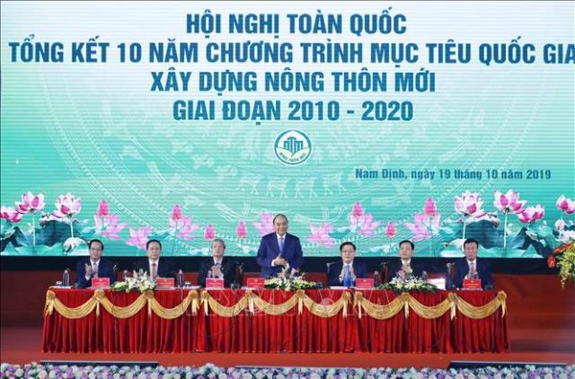 Thủ tướng Nguyễn Xuân Phúc: Xây dựng nông thôn mới chỉ có điểm đầu, không có điểm kết thúc