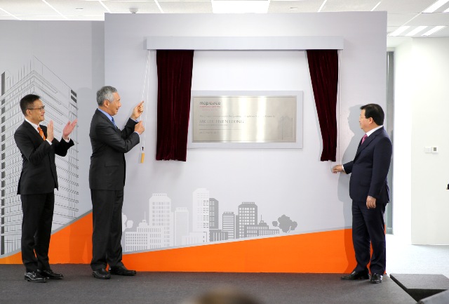 Lãnh đạo Chính phủ và Thủ tướng Lý Hiển Long khai trương Trung tâm doanh nghiệp