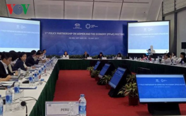 Mở đầu hoạt động Hội nghị Quan chức Cao cấp APEC lần thứ 2 tại Hà Nội