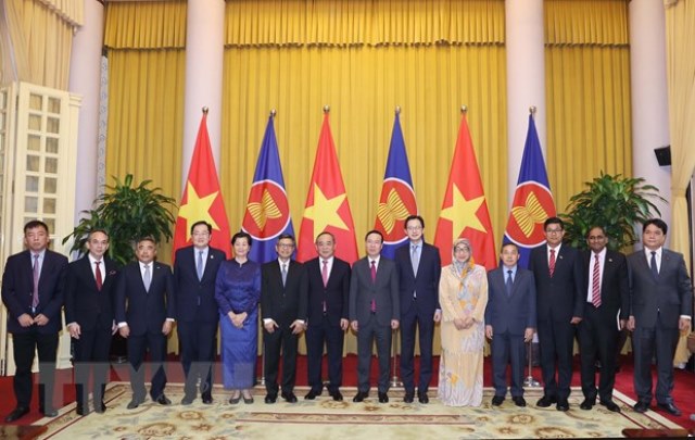 Chủ tịch nước tiếp Đại sứ các nước ASEAN