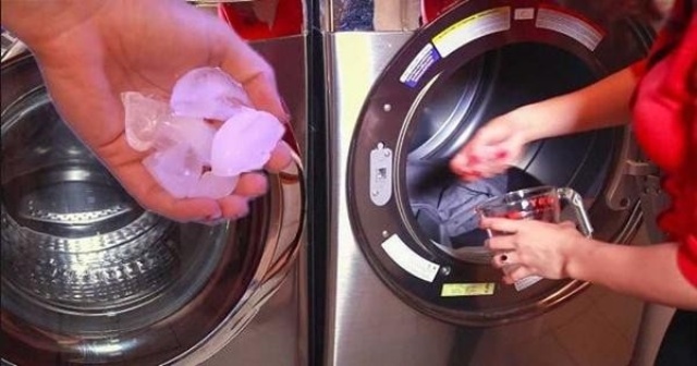 Thả 3 viên đá vào máy giặt, đồ lấy ra tự phẳng, mặc trăm lần cũng không bạc màu
