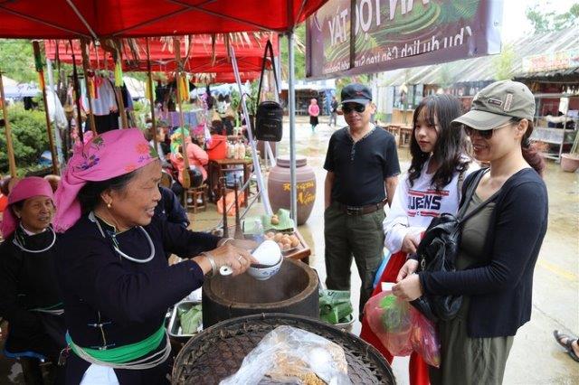 Trải nghiệm lễ hội văn hoá ẩm thực Tây Bắc 2018 tại Fansipan