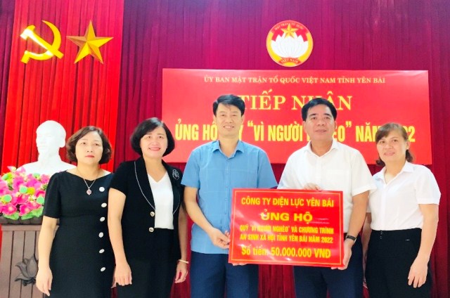 PC Yên Bái ủng hộ 50 triệu đồng cho Quỹ “Vì người nghèo”  và Chương trình an sinh xã hội tỉnh Yên Bái năm 2022 
