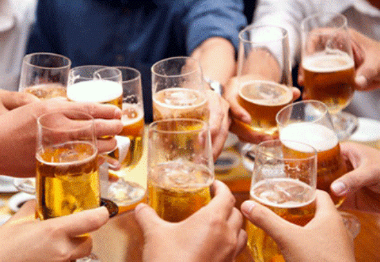 Rượu bia gia tăng bạo lực gấp 6 lần ở giới trẻ