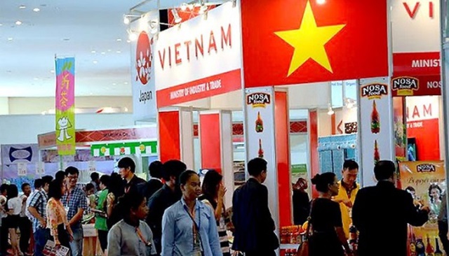 Chỉ thị của Thủ tướng Chính phủ về việc thực hiện các nhiệm vụ, giải pháp trọng tâm thúc đẩy xuất khẩu, phát triển thị trường ngoài nước