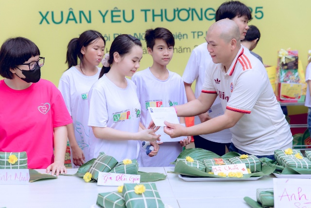 Herbalife Việt Nam tổ chức chương trình thường niên “Xuân yêu thương” cho trẻ em và người cao tuổi có hoàn cảnh khó khăn tại các Trung tâm Casa Herbalife trên toàn quốc