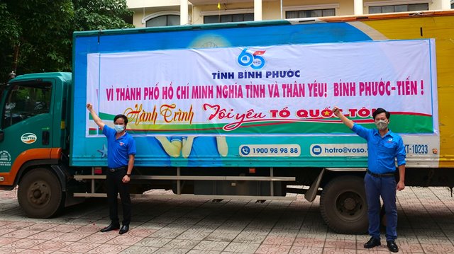 TP HCM: Khi 400 hộ dân gặp khó trong bão dịch được người Việt ở hải ngoại động viên với những món quà quê