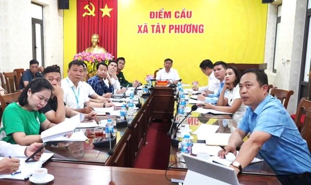 Hội chợ hàng công nghiệp nông thôn tiêu biểu Thành phố Hà Nội gắn với lễ hội truyền thống Quốc gia chùa Tây Phương