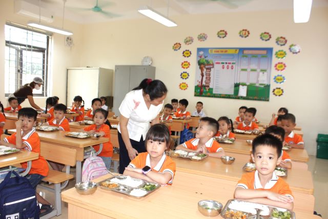 Xã Hạ Bằng: Bảo đảm an toàn thực phẩm trong trường học là nhiệm vụ quan trọng, thường xuyên, liên tục