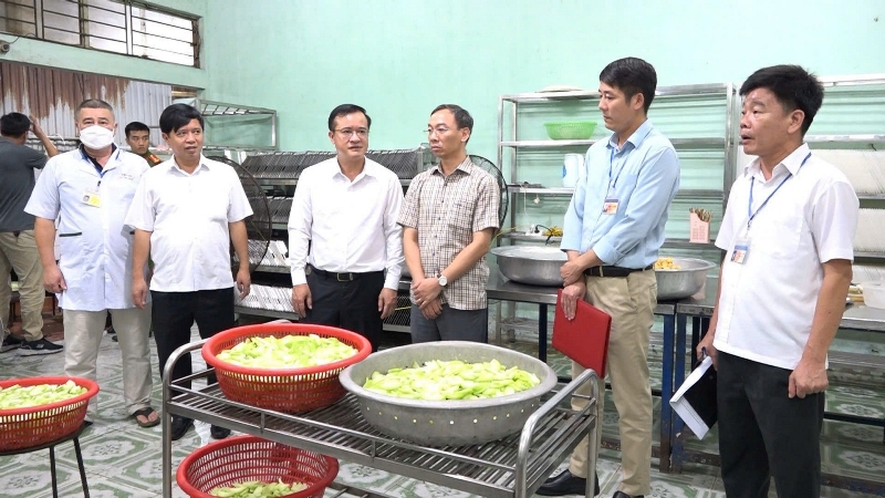 Huyện Ba Vì: Tăng cường công tác chỉ đạo bảo đảm an toàn thực phẩm, ngăn ngừa ngộ độc thực phẩm