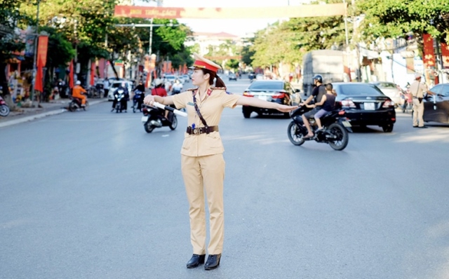 Quy định mới về nhiệm vụ, quyền hạn của Cảnh sát chỉ huy, điều khiển giao thông áp dụng từ 1/1/2025