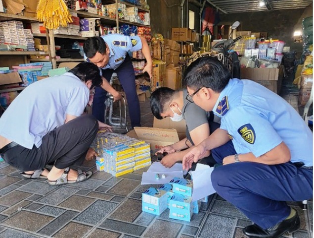 Thái Nguyên: Phát hiện, xử lý gần 3.000 sản phẩm bút các loại giả mạo nhãn hiệu Thiên Long và TL 