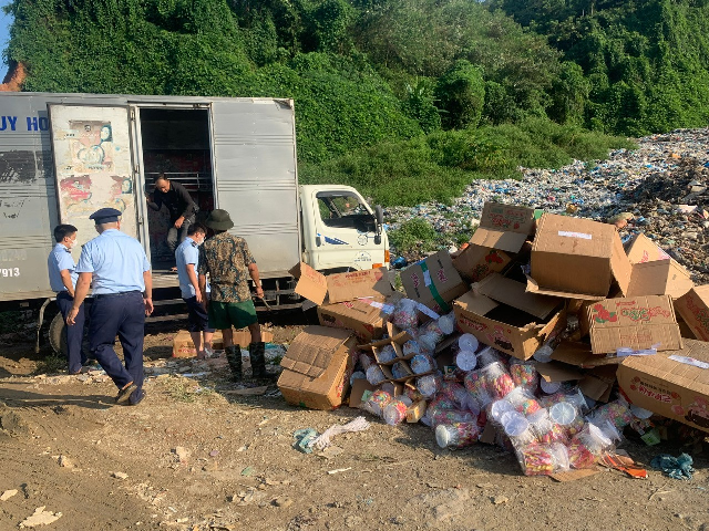 Hà Giang: Đội Quản lý thị trường số 9 tăng cường công tác xử lý vi phạm đối với nhóm mặt hàng phục vụ trong dịp Tết Trung Thu năm 2024