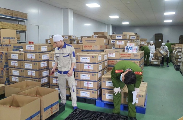 Thủ tướng yêu cầu xử lý nghiêm hoạt động sản xuất, buôn bán thuốc chữa bệnh giả, sữa giả.