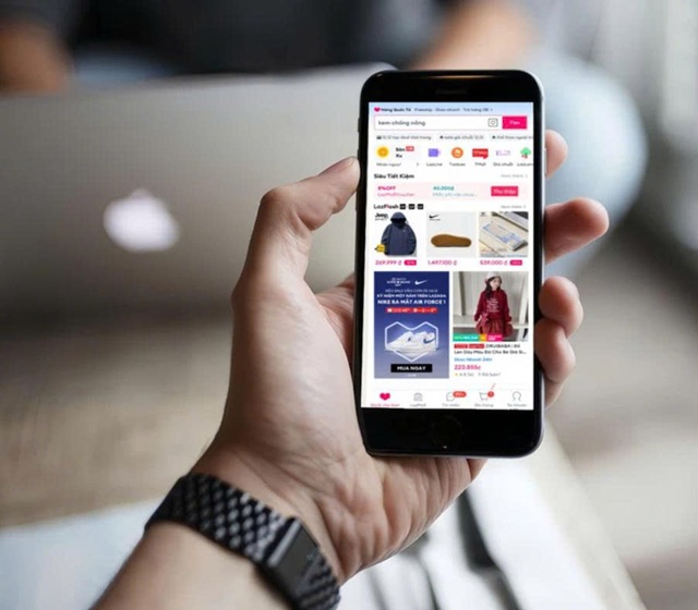 Sàn thương mại điện tử đẩy mạnh hàng chính hãng