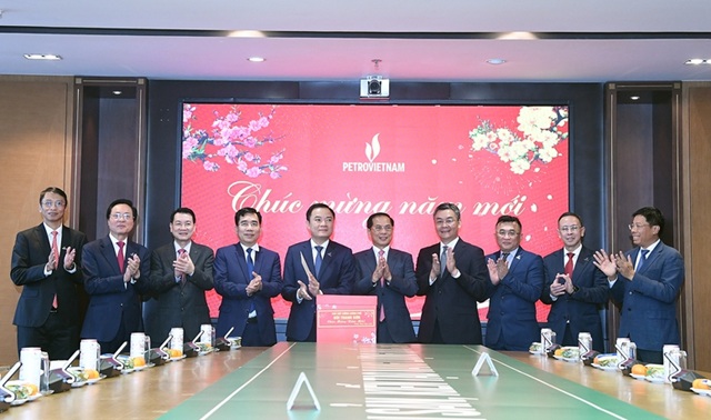 Phó Thủ tướng Bùi Thanh Sơn thăm, làm việc với 4 Tập đoàn về công nghiệp, năng lượng