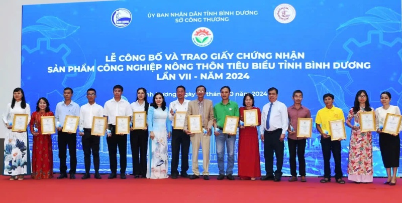 Tỉnh Bình Dương vinh danh sản phẩm CNNTTB cấp tỉnh năm 2024