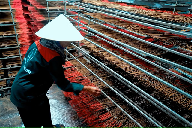 Hương sạch Tân Nguyên: Sản phẩm RISEP thắp sáng đạo lý “Uống nước nhớ nguồn”