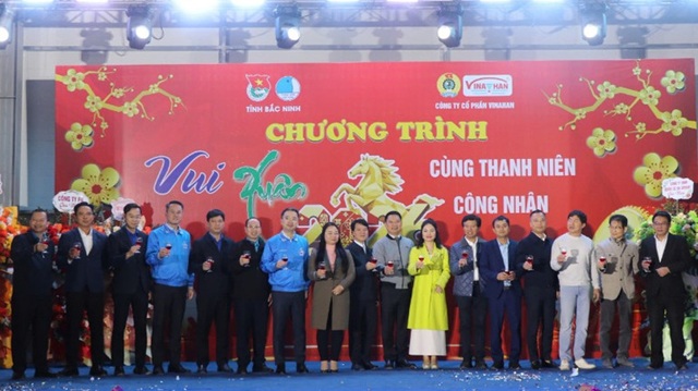 Bắc Ninh: Thanh niên công nhân vui Xuân, đón Tết
