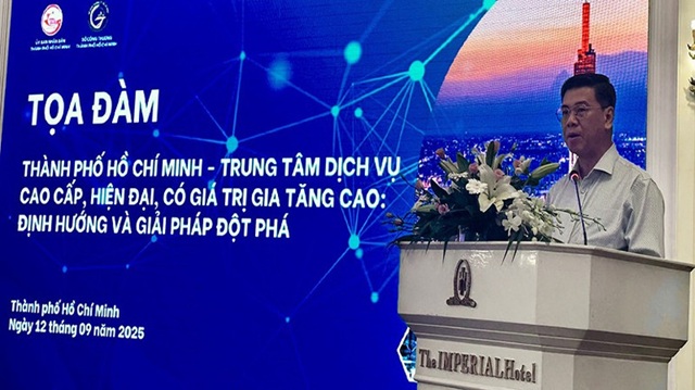 Phấn đấu trở thành Trung tâm dịch vụ lớn của cả nước và khu vực