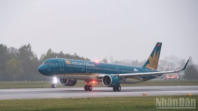 Hàng loạt chuyến bay của Vietnam Airlines bị ảnh hưởng do bão số 3