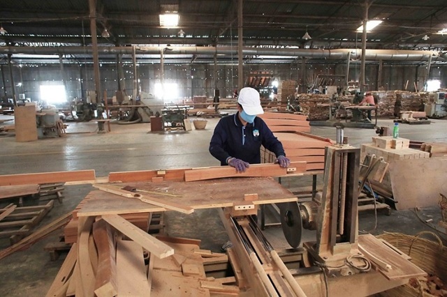 Khó trăm bề, doanh nghiệp gỗ ứng phó linh hoạt trước biến động thị trường