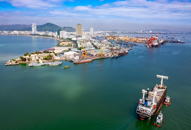 Không gian phát triển mới từ biển và sứ mệnh của Petrovietnam