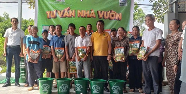 Supe Lâm Thao đưa sản phẩm và kiến thức đến gần hơn với nhà nông