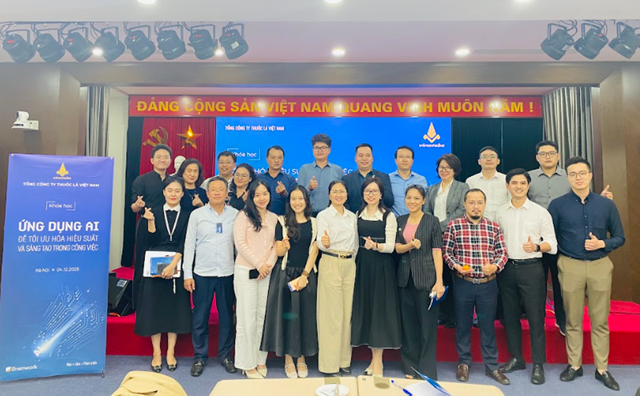 Vinataba tổ chức thành công khoá đào tạo Ứng dụng AI để tối ưu hiệu suất và sáng tạo trong công việc