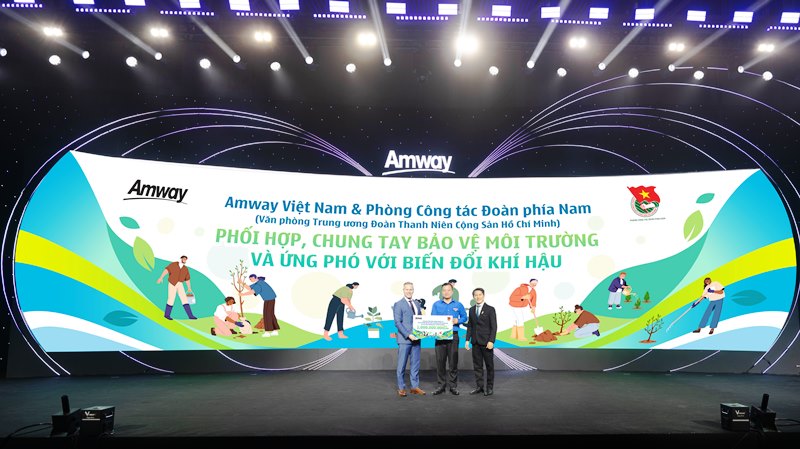 Amway Việt Nam ra mắt chiến lược “Sống khỏe mạnh, sống hạnh phúc” tại Amway Expo 2025