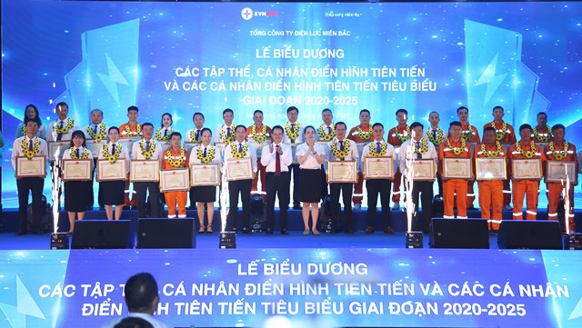 Hội nghị điển hình tiên tiến EVNNPC giai đoạn 2020 – 2025: Thi đua là ngọn đuốc soi đường, tạo động lực phát triển bền vững