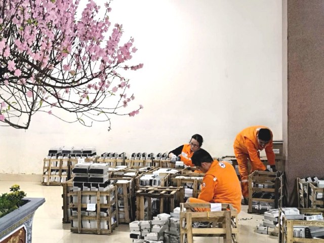 Đội quản lý Điện lực khu vực Hạc Thành (CTĐL Thanh Hóa) tăng cường quản lý bán lẻ điện tại các khu đô thị