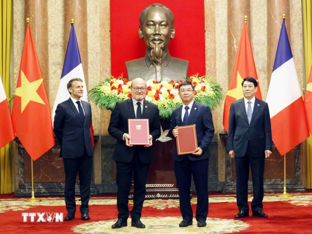 EVNNPT và AFD ký thỏa thuận tài trợ trị giá 67 triệu euro nhằm tăng cường mạng lưới truyền tải điện