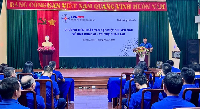 PC Sơn La: Gần 300 CBCNV tham gia khóa đào tạo chuyên sâu về ứng dụng AI
