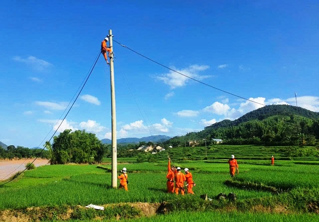Công ty Điện lực Sơn La hoàn thành khôi phục cấp điện tại khu vực Sông Mã,  Sốp Cộp bị ảnh hưởng bởi mưa lũ