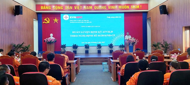 PC Lào Cai tổ chức huấn luyện an toàn vệ sinh lao động năm 2025