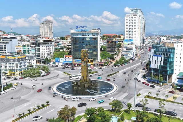 Hạ tầng Điện đi trước một bước đang góp phần xây dựng Hạ Long trở thành đô thị du lịch hiện đại