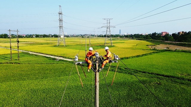 EVNNPC: 56 năm tỏa sáng một niềm tin