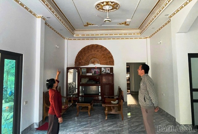 Công ty Điện lực Lào Cai đồng hành đưa điện lưới quốc gia về các thôn khó khăn của xã Mỏ Vàng