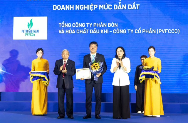 PVFCCo - Phú Mỹ được tôn vinh “Doanh nghiệp đạt chuẩn Văn hóa kinh doanh Việt Nam” năm 2025 ở mức Dẫn dắt